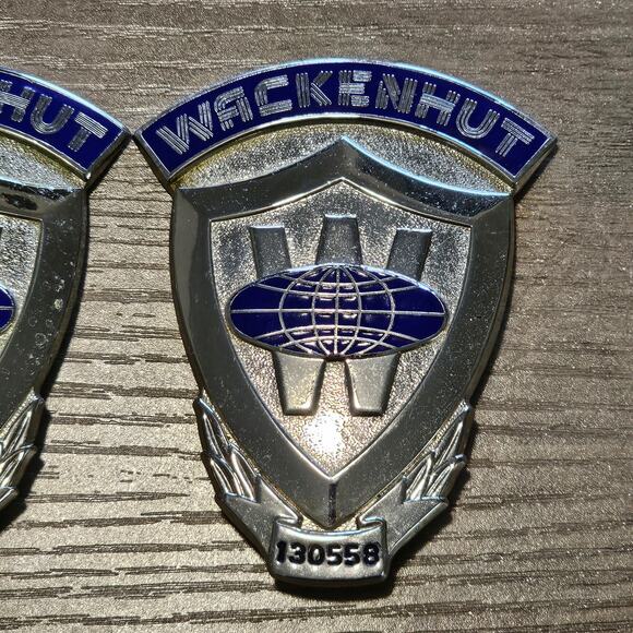 Vintage Wackenhut Security Badges Set of 2 - Picture 3 of 7